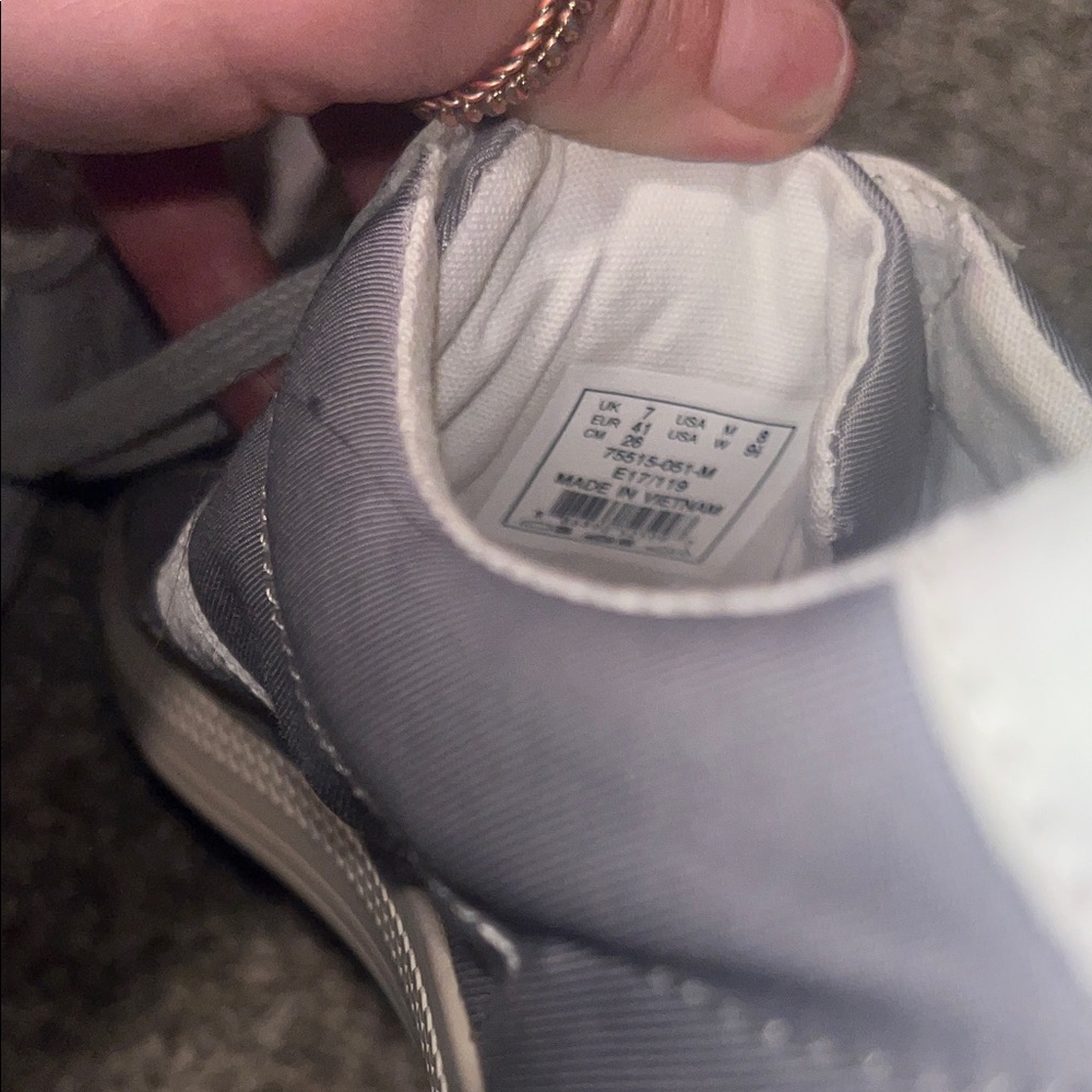 Palladium women’s  Gray Sneakers - Picture 6 of 6